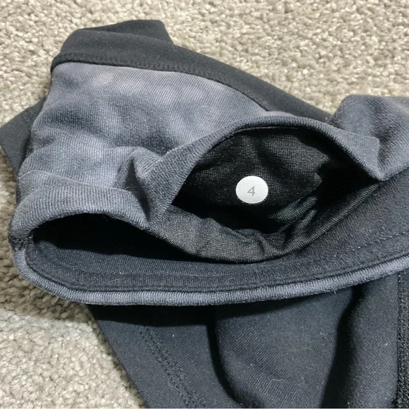 Lululemon Boogie Short *DenimSize 4 - Picture 7 of 7